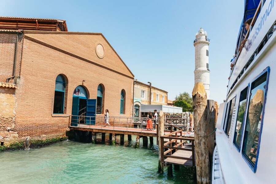 Venice: Burano, Torcello & Murano Boat Tour w/Glassblowing - The first crossing to Murano