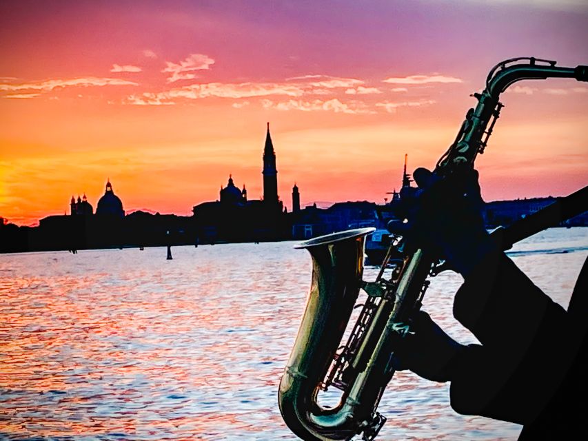Venice: Catamaran Sunset Jazz Cruise with Aperitivo - Live saxophone, bossa, soul, and jazz standards