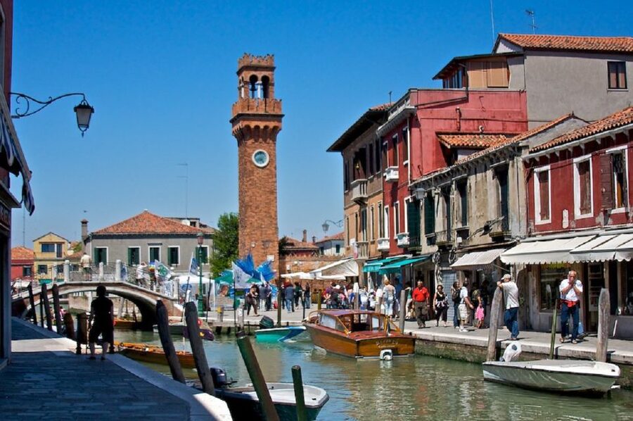 Venice: Guided Islands Cruise to Murano, Burano & Torcello - Torcello: quiet ruins and an older Venice