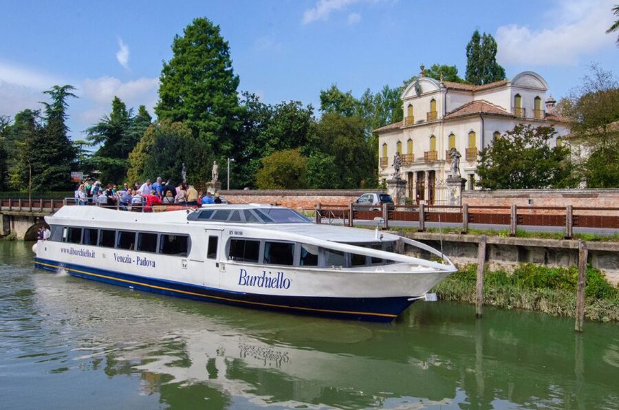 Venice to Padua Full-Day Brenta Riviera Boat Cruise - The final locks and arrival in Padua