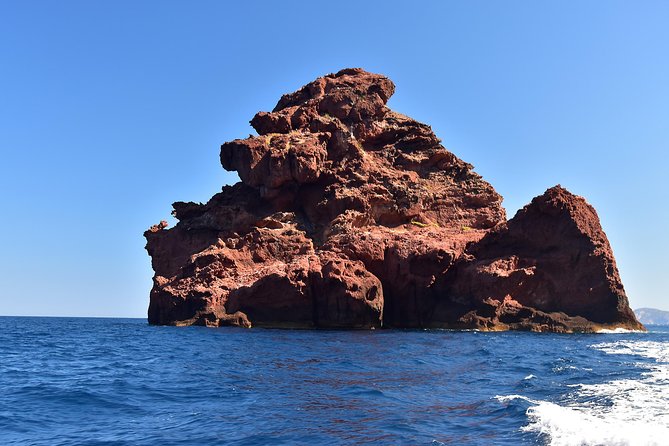 Visit Scandola, the creeks of Piana by boat - Gargalo Island and the Genoese tower