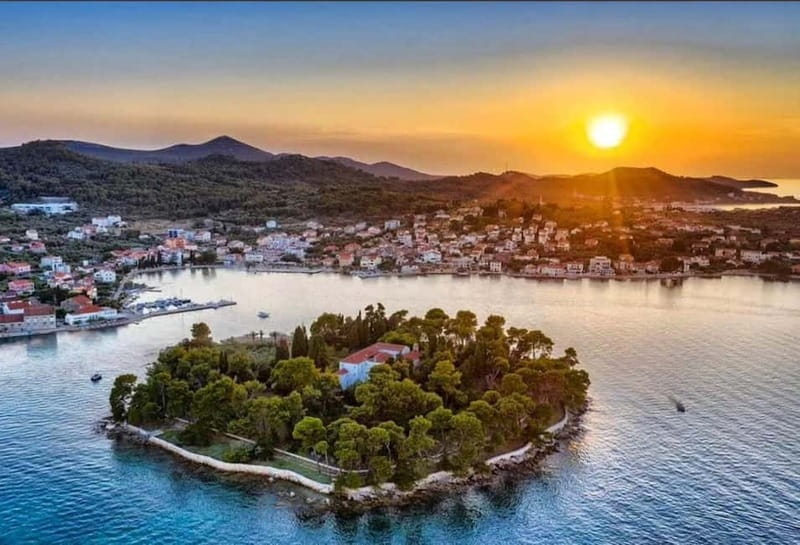 Zadar: 3 Island Speedboat Tour & Blue Bay Swim with Drinks - Key points to know before booking