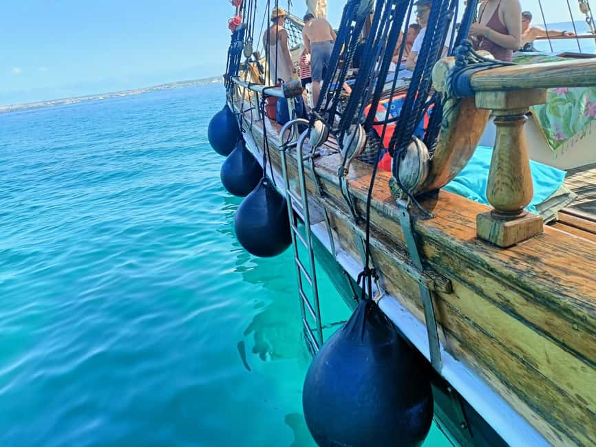 Zadar: Boat Tour with Unlimited Wine & 3 Stops - The return cruise is part of the experience