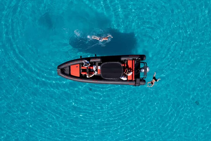 Zadar: Island Luxury Speedboat Tour with Snorkeling - Guides, music, and the feel onboard