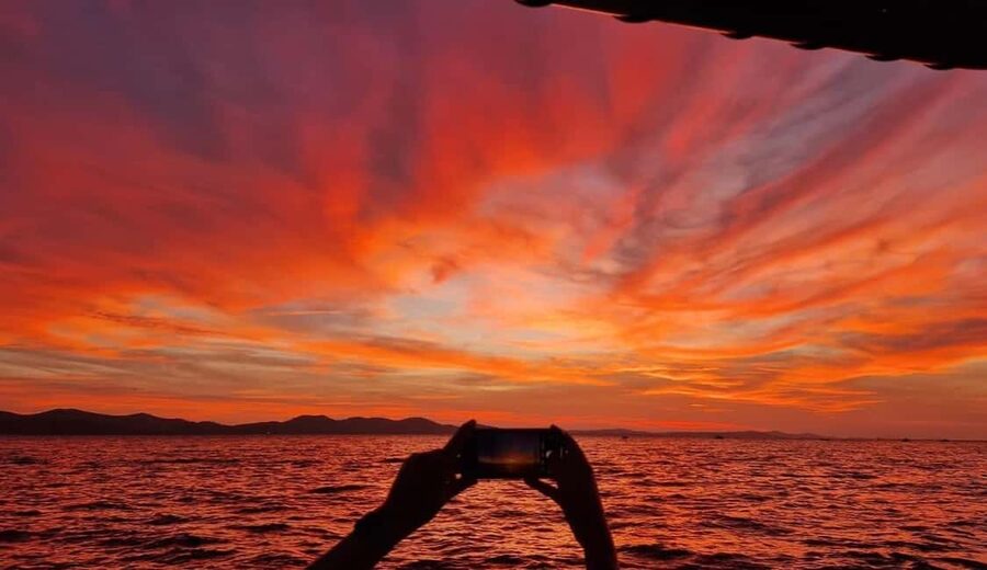 Zadar: Romantic Luxury Sunset Boat Tour with Aperol Spritz - Why this short cruise works so well in Zadar