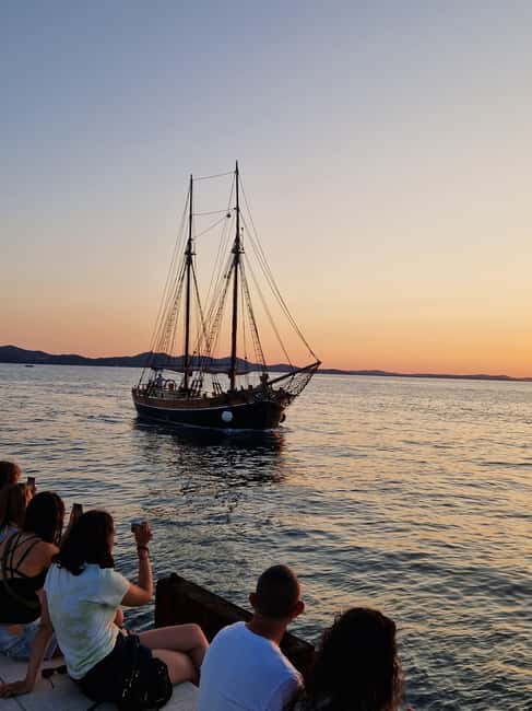 Zadar: Sunset Cruise on Traditional Boat with Wine - Passing the Sea Organ on the way back