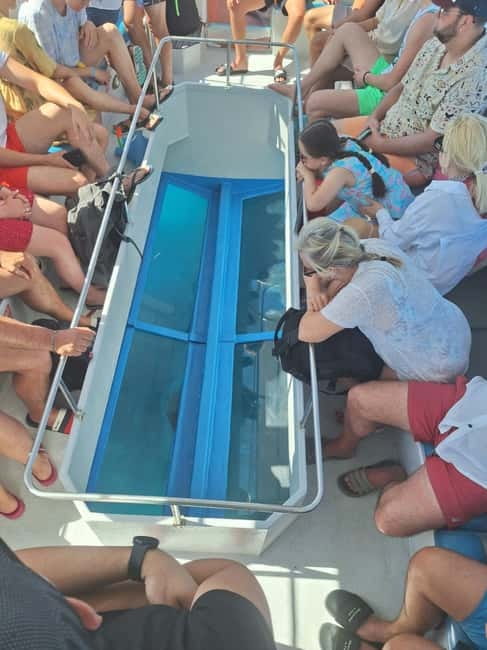 Zakynthos: Turtle Spotting, Marathonísi & Keri Caves Cruise - Swimming time, comfort, and group size